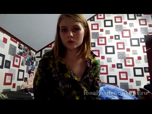 ❤️ 来自俄罗斯的年轻金发碧眼的学生喜欢更大的阴茎。 Super porn❌❤